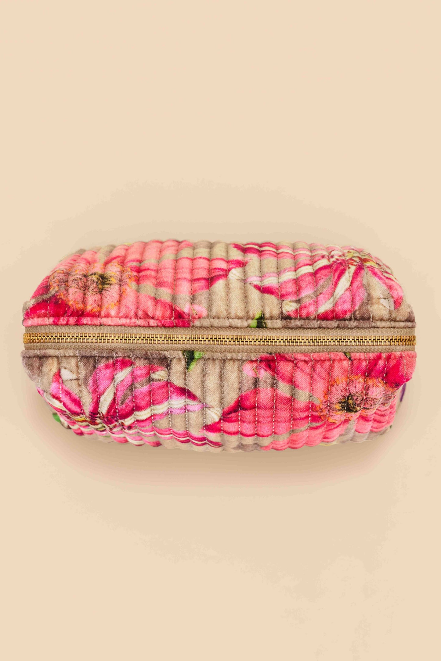 Large Quilted Washbag - Oversized Botanicals