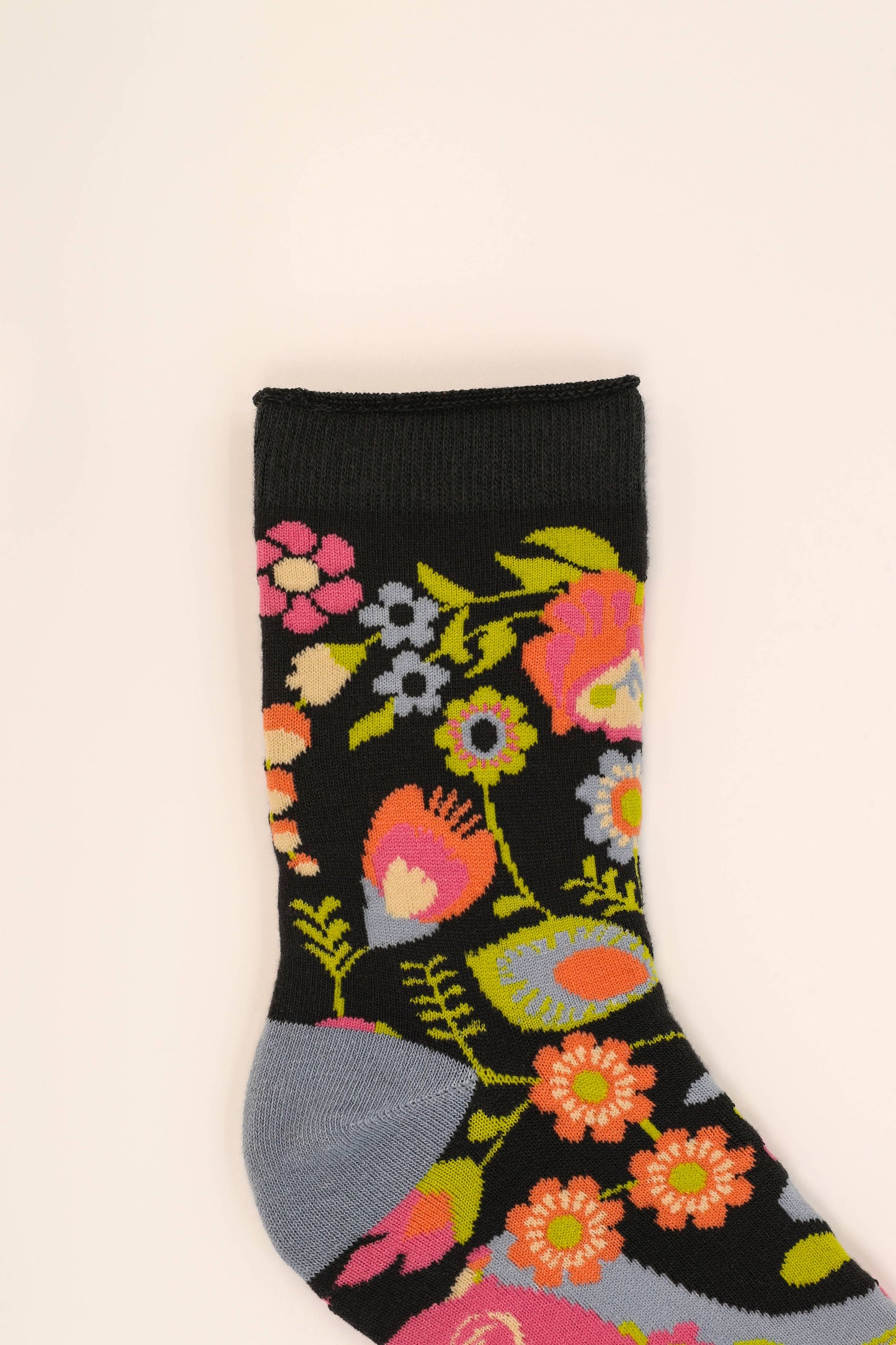 Scandinavian Flora Socks